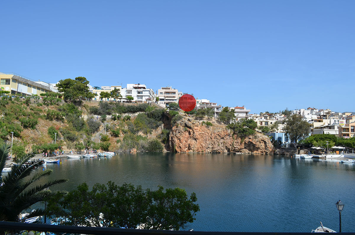 Cliff Dive House Plot Location